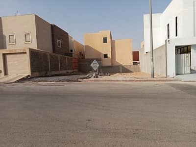 Residential Land for Sale in Al Khalidiyyah, Unayzah - For sale: Land in the Golden Square neighborhood in Unaizah