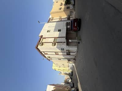 عمارة سكنية  للبيع في شمال جدة، جدة - عماره للبيع