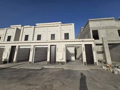 فیلا 5 غرف نوم للبيع في جنوب الرياض، الرياض - فيلا مكونة من 5 غرف نوم للبيع في عكاظ, الرياض