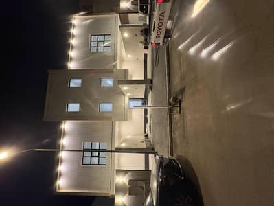 6 Bedroom Floor for Sale in East Riyadh, Riyadh - Floor in East Riyadh，Al Munsiyah 6 bedrooms 1750000 SAR - 87709380