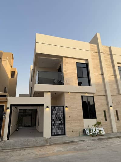 6 Bedroom Villa for Sale in West Riyadh, Riyadh - A villa with an area of 225 sqm in Al Mahdhiya, Riyadh