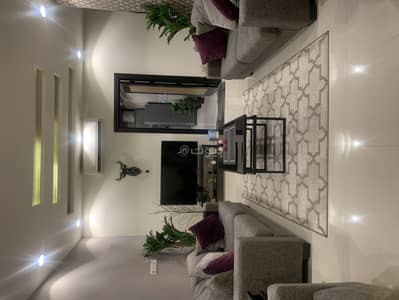 5 Bedroom Apartment for Sale in West Riyadh, Riyadh - Ground floor apartment for sale