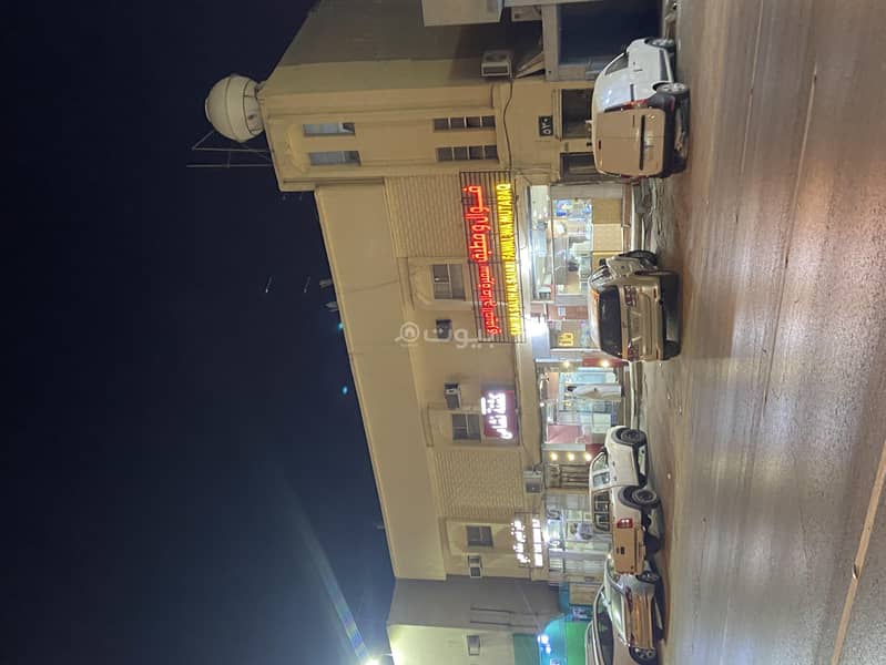 Residential Building in West Riyadh,Tuwaiq 2200000 SAR - 87775542 Residential Building in West Riyadh,Tuwaiq 2200000 SAR - 87775542