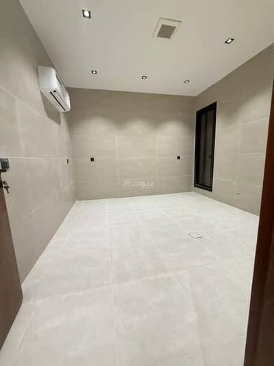 3 Bedroom Floor for Sale in South Riyadh, Riyadh - Floor For Sale in Okaz, Riyadh