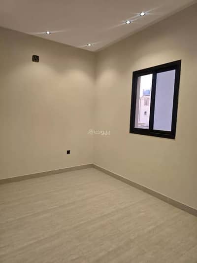 دور 5 غرف نوم للبيع في جنوب الرياض، الرياض - دور للبيع في شارع البخاري , حي بدر, مدينة الرياض, منطقة الرياض