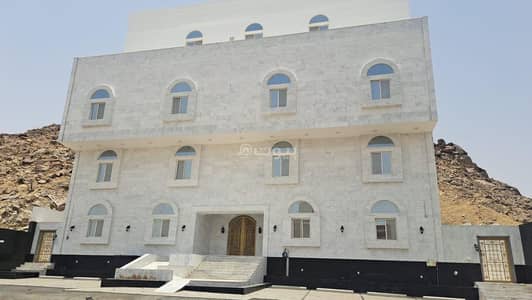 Residential Building for Sale in Al Khadra Neighborhood, Makkah - Luxurious building for sale – Al-Khadra neighborhood | Mecca