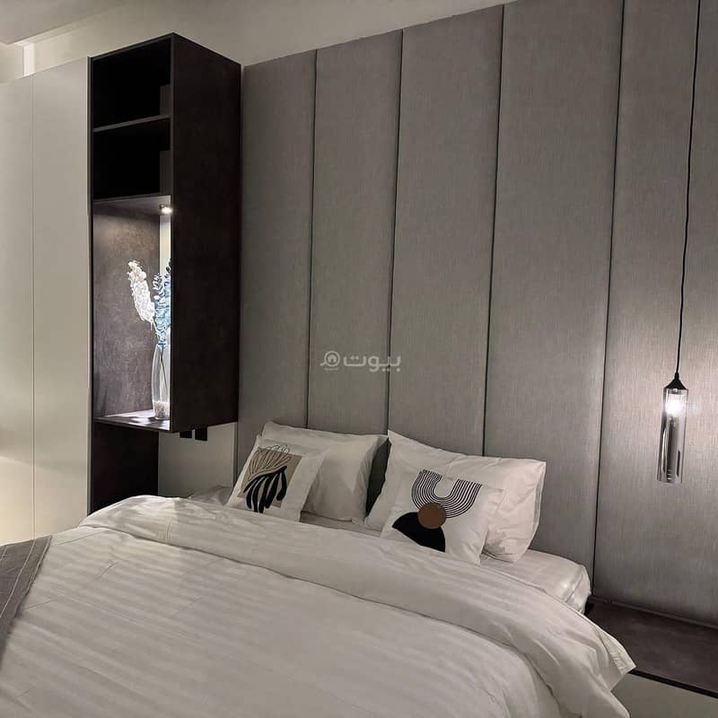 Apartment with an elegant and jacuzzi design Apartment with an elegant and jacuzzi design