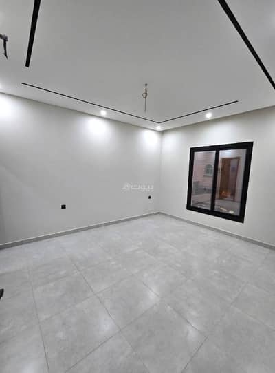 4 Bedroom Apartment for Sale in North Jeddah, Jeddah - A uniquely sized apartment consisting of 4 bedrooms for sale in Al Safa, Jeddah