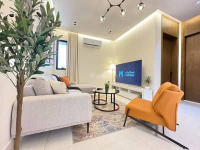 2 Bedroom Flat for Rent in North Jeddah, Jeddah - Elegant and luxurious two-bedroom apartment with a 70-inch TV | Stylish design | Fully furnished unit for rent in Jeddah, Saudi Arabia