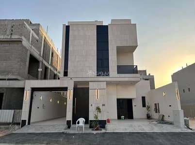 6 Bedroom Floor for Sale in East Riyadh, Riyadh - 6 Bedroom Floor For Sale in Al Janadriyah, Riyadh