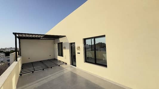 4 Bedroom Apartment for Sale in North Jeddah, Jeddah - Rooftop annex for sale, high-end finishing, close to public services, project on two streets.