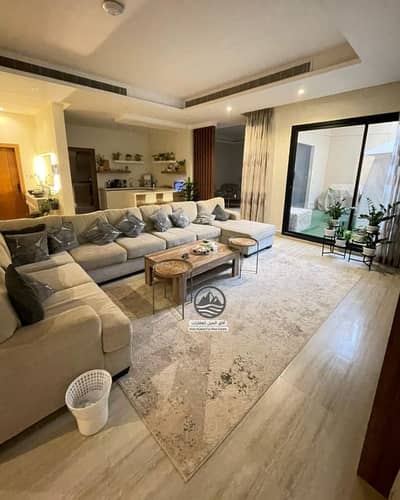 فیلا 8 غرف نوم للبيع في شمال الرياض، الرياض - للبيع | فيلا مودرن بتصميم فاخر وموقع مميز + شقة مستقلة