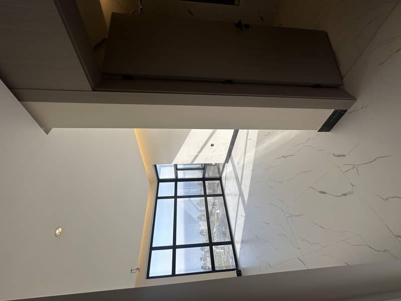 Apartment in Al Shati Al Gharbi 4 bedrooms 680000 SAR - 87784358