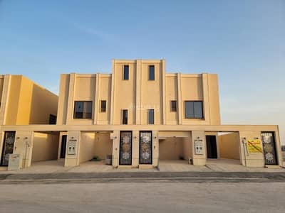 3 Bedroom Floor for Sale in South Riyadh, Riyadh - Apartments in Badr neighborhood at competitive prices