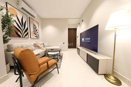 2 Bedroom Apartment for Rent in North Jeddah, Jeddah - Elegant and luxurious two-bedroom apartment with a 70-inch TV | Stylish design | Fully furnished unit for rent in Jeddah, Saudi Arabia