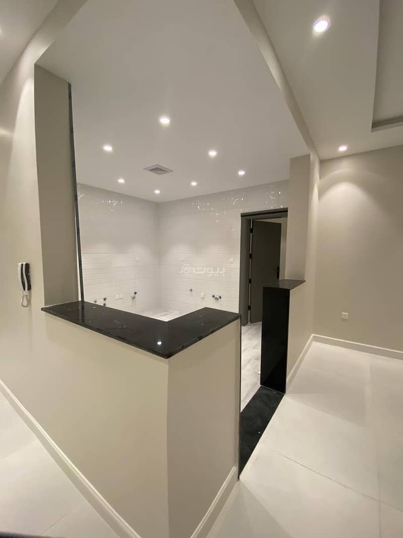 Apartment in North Jeddah，Al Marwah 5 bedrooms 690000 SAR - 87784670