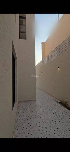 فیلا 6 غرف نوم للبيع في جنوب الرياض، الرياض - فيلا للبيع في شارع السقاف, حي عكاظ, مدينة الرياض, منطقة الرياض