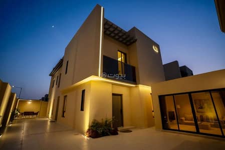 4 Bedroom Villa for Sale in East Riyadh, Riyadh - Villa for sale in Al Janadriyah neighborhood