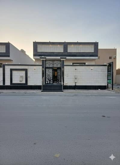 5 Bedroom Villa for Sale in South Jeddah, Jeddah - Villa in the Al-Sahil neighborhood for sale at a price of 870 thousand.