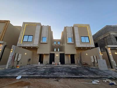 دور 4 غرف نوم للبيع في جنوب الرياض، الرياض - 4 غرف نوم في دور سكني للبيع في عكاظ