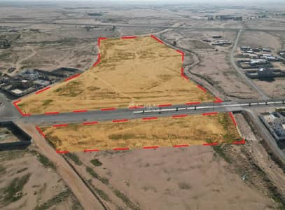 Residential Land for Sale in Alqarin Al Qassim Region - For sale: raw residential land in Al-Qurayn Center in Qassim.