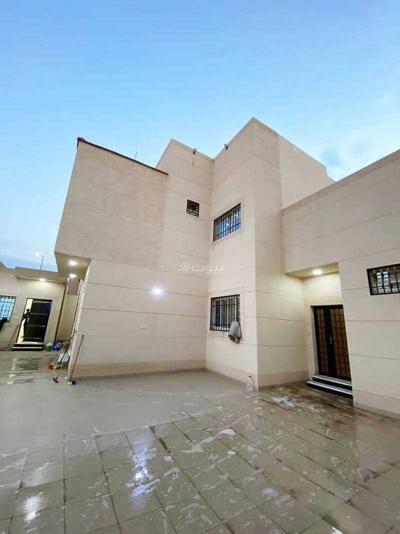 Villa For Sale in Al Muntazah Al Sharqi, Hail