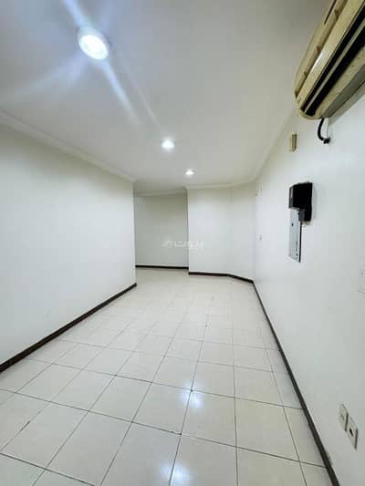 3 Bedroom Flat for Rent in Al Aziziyah, Dammam - Residential apartment in Dammam, Al-Aziziyah neighborhood near the Dammam Corniche