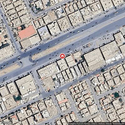 Residential Building for Rent in North Riyadh, Riyadh - Offices on Anas Road towards the east are distinguished by their proximity to the Suleiman Al Habib train station.