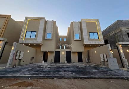 دور 4 غرف نوم للبيع في جنوب الرياض، الرياض - دور ارضي VIPفي حي عكاظ