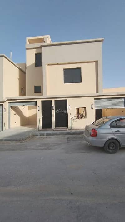 3 Bedroom Floor for Sale in South Riyadh, Riyadh - Ground floor in Al-Tayyiba neighborhood