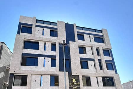 4 Bedroom Apartment for Sale in North Jeddah, Jeddah - Four-bedroom apartment with a large area for sale in Al-Nuaim, Jeddah