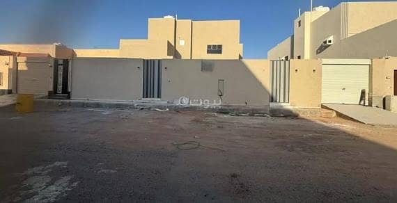 فیلا 4 غرف نوم للبيع في المدائن، حائل - فيلا للبيع في شارع عبيدة ابن عازب, حي المدائن, مدينة حائل, منطقة حائل