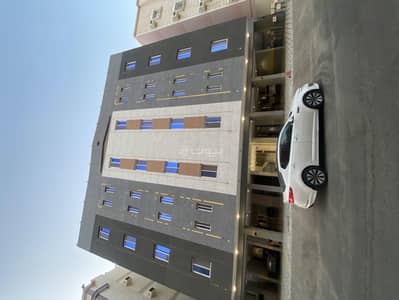6 Bedroom Flat for Rent in North Jeddah, Jeddah - 6-bedroom apartment for rent in Al Safa