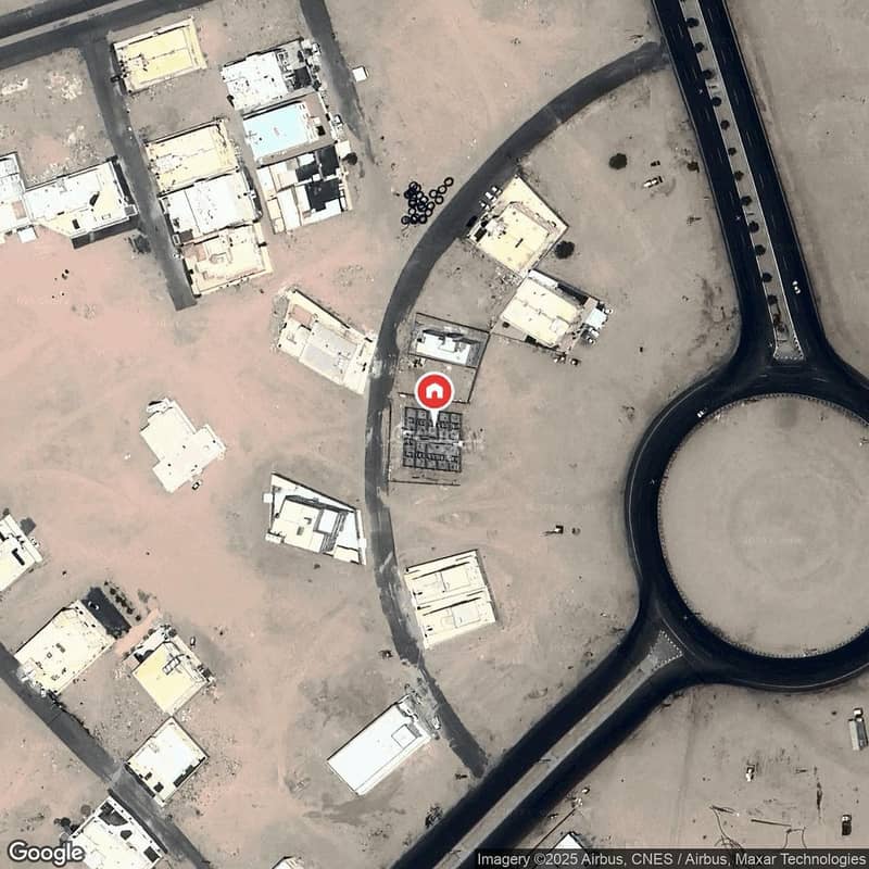 مبنى للإيجار في الروضة، نجران