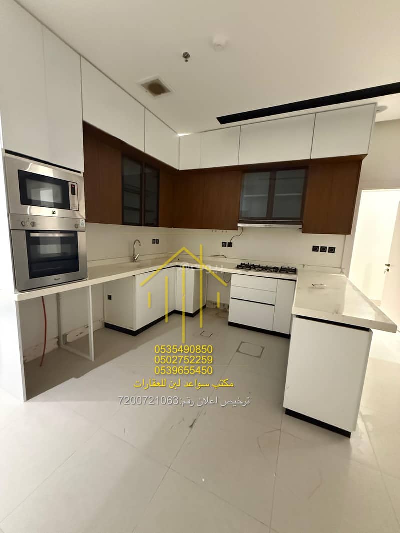 للإيجار شقة سكنية فاخرة