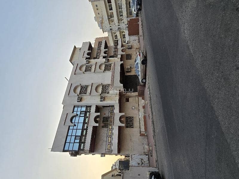 Residential building for sale in Al-Salama