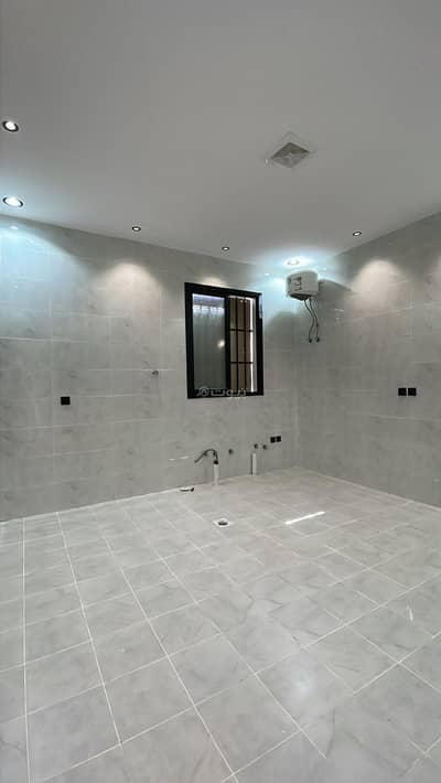 5 Bedroom Apartment for Sale in East Riyadh, Riyadh - Apartment in East Riyadh，Al Janadriyah 5 bedrooms 600000 SAR - 87787726