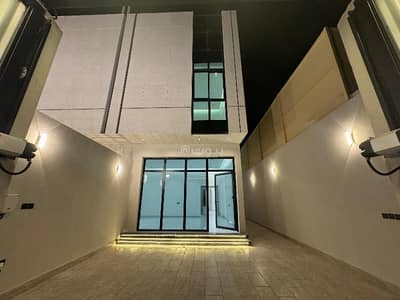 4 Bedroom Floor for Sale in East Riyadh, Riyadh - 4 bedroom residential floor for sale in Al Rimal