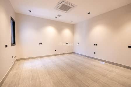 6 Bedroom Villa for Sale in East Riyadh, Riyadh - Villa consisting of 6 bedrooms for sale in Al Rimah