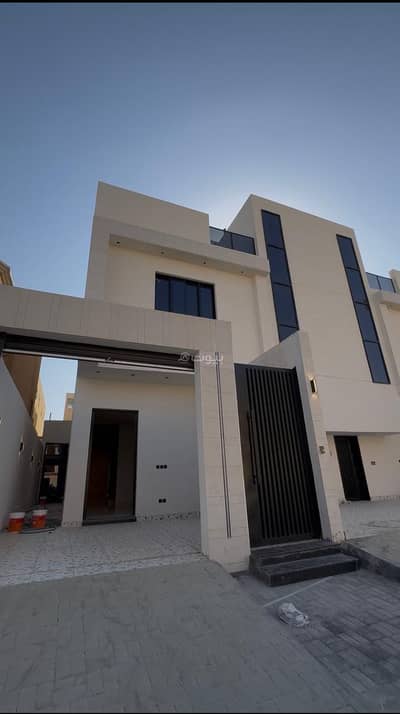 دور 3 غرف نوم للبيع في شرق الرياض، الرياض - اليرموك