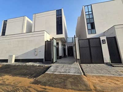 5 Bedroom Villa for Sale in East Riyadh, Riyadh - Duplex villa for sale in Al-Bayan neighborhood, Riyadh