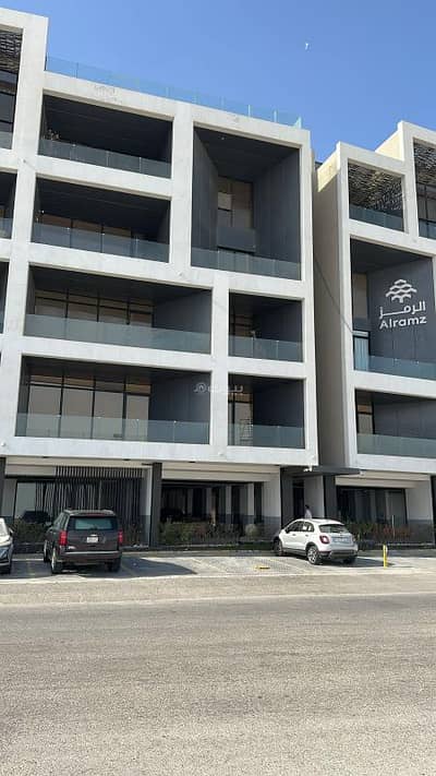 4 Bedroom Apartment for Rent in Al Bahar, Al Khobar - A 4-bedroom apartment with a stunning sea view for rent in the Al-Bahr district, Khobar.