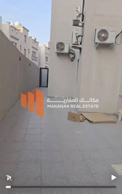 8 Bedroom Floor for Rent in Al Shulah, Dammam - A distinguished apartment with spacious areas – with an area of 390 m²