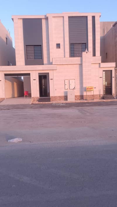 5 Bedroom Villa for Sale in East Riyadh, Riyadh - 4 Bedroom Villa For Sale in Al Bayan Neighborhood, Riyadh