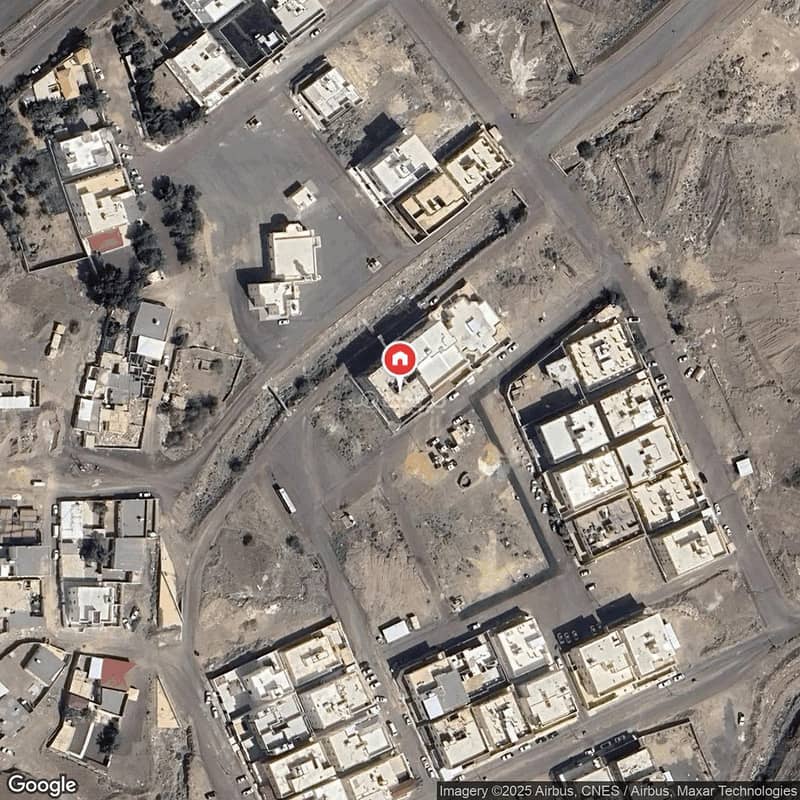 In the neighborhood of Jabal A'er