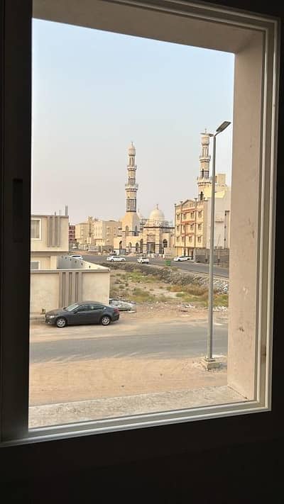 3 Bedroom Flat for Sale in Ash Shamiya Al Jadid, Makkah - Apartment consisting of 4 rooms for sale in Wali Al-Ahd 1 scheme inside the Haram boundary.