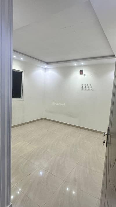 3 Bedroom Apartment for Rent in East Riyadh, Riyadh - Three-bedroom apartment for rent in Al-Rimal