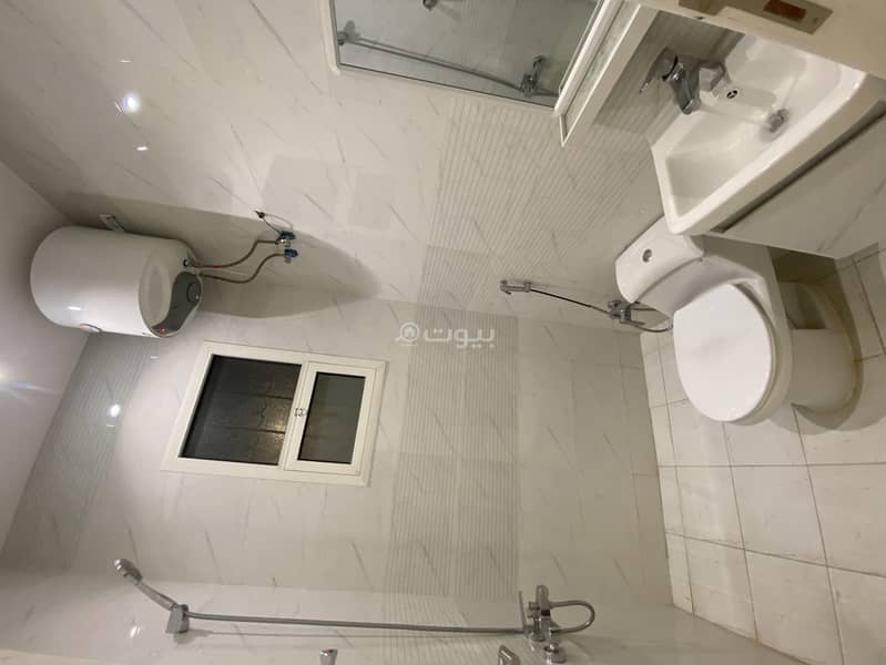 شقة من مدخلين ٣ غرف نوم