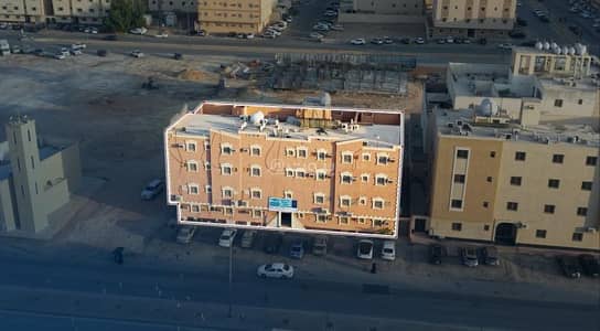 4 Bedroom Flat for Sale in West Riyadh, Riyadh - 4 Bedroom Apartment For Sale in Dhahrat Laban, Riyadh