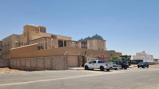 11 Bedroom Villa for Sale in North Jeddah, Jeddah - Villa For Sale in Al Manarat, Jeddah
